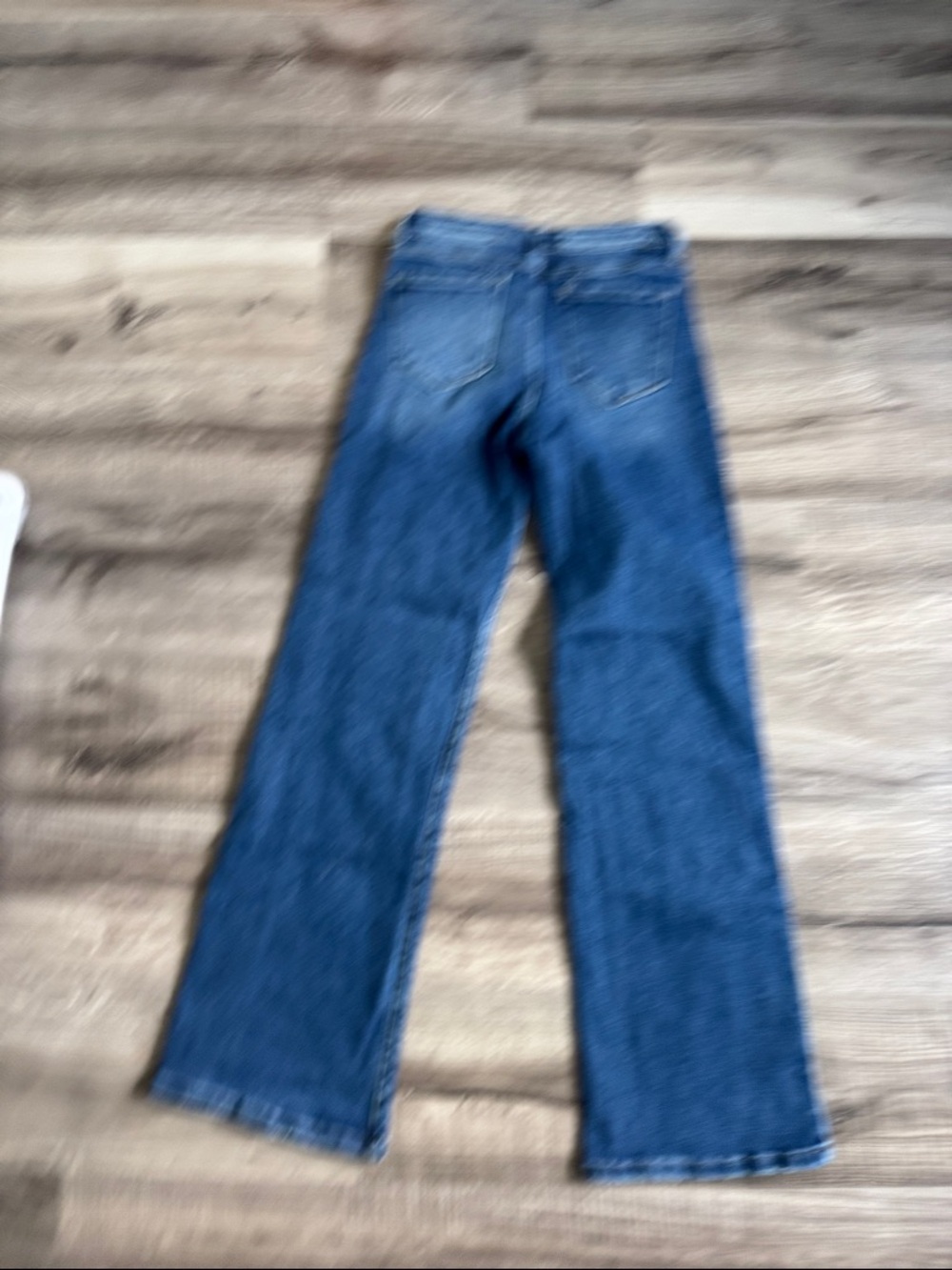 Classic Blue Wide-Leg Women's Jeans - Relaxed Flare - Picture 4 of 5